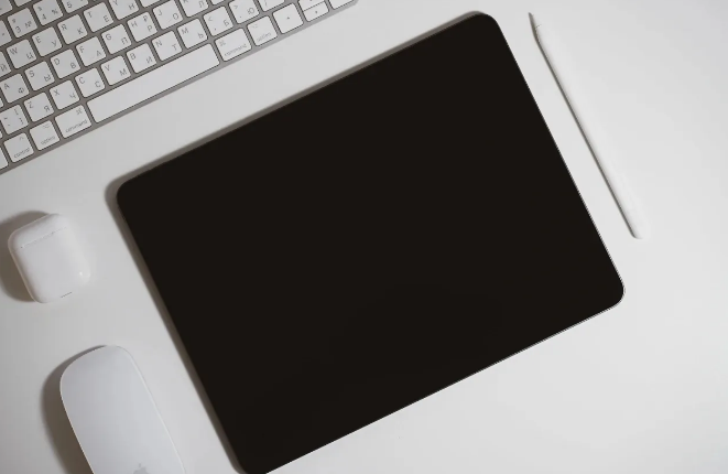 升级iPadOS18黑屏死机