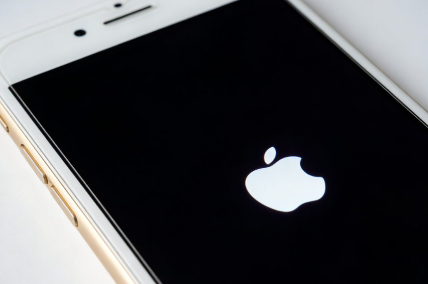 iPhone内存满了白苹果